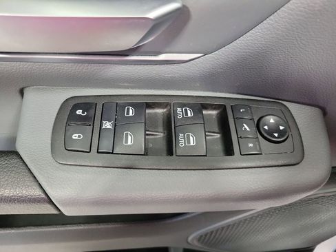 Used 2021 RAM 1500 Big Horn AWD/4WD image 35