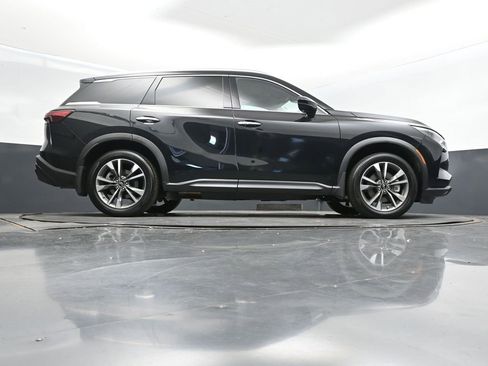 Certified 2025 INFINITI QX60 Luxe image 43