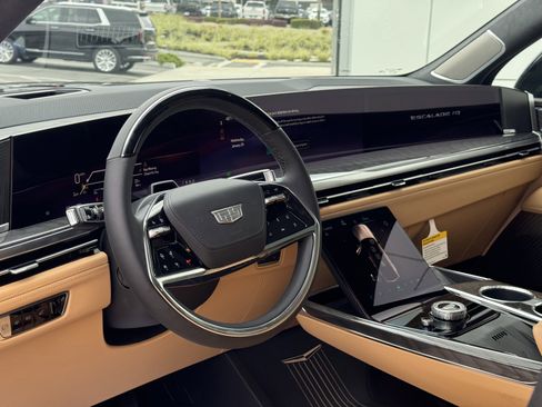 New 2025 Cadillac Escalade IQ Sport 2 w/ LPO, ONYX Package image 15