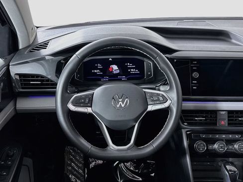 Certified 2023 Volkswagen Taos SEL AWD/4WD image 12