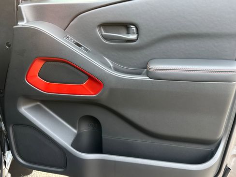 New 2026 Nissan Frontier Pro-X w/ Pro-X Convenience Package image 14