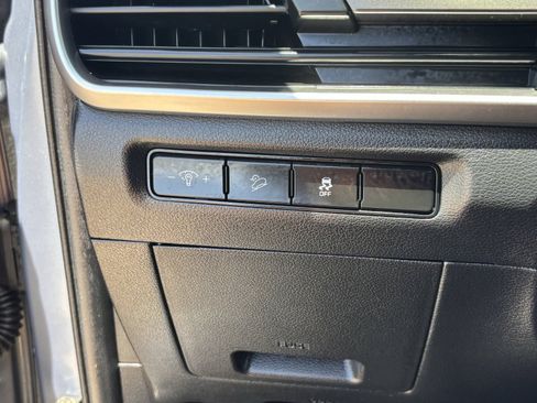 Used 2024 Kia Telluride S w/ S Sunroof Package FWD image 31