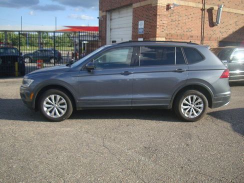 Used 2020 Volkswagen Tiguan S FWD image 2