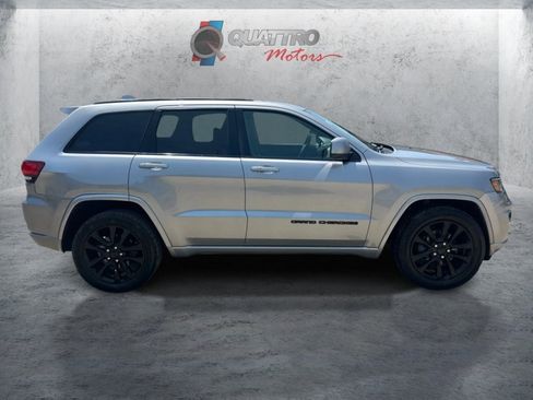 Used 2019 Jeep Grand Cherokee Altitude AWD/4WD image 7