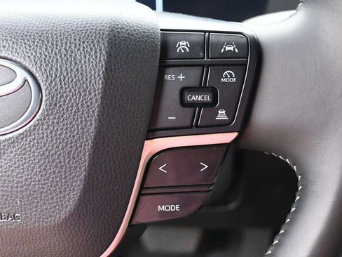 Certified 2024 Toyota Crown AWD/4WD image 19