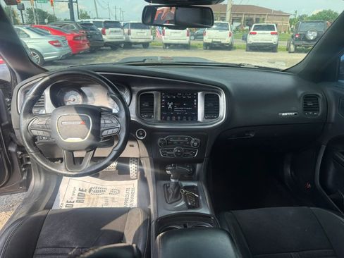Used 2017 Dodge Charger R/T RWD image 17