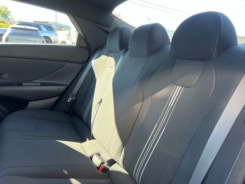 Certified 2025 Hyundai Elantra Sport image 26