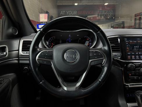 Used 2021 Jeep Grand Cherokee Limited AWD/4WD image 37