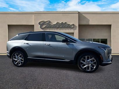 New 2026 Cadillac Optiq Luxury 2