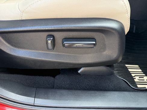 Used 2019 Honda CR-V Touring image 23