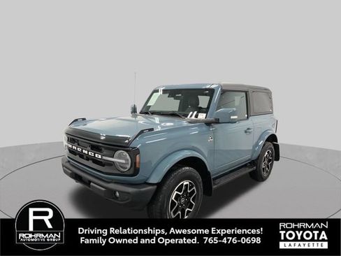 Used 2023 Ford Bronco Outer Banks AWD/4WD image 2