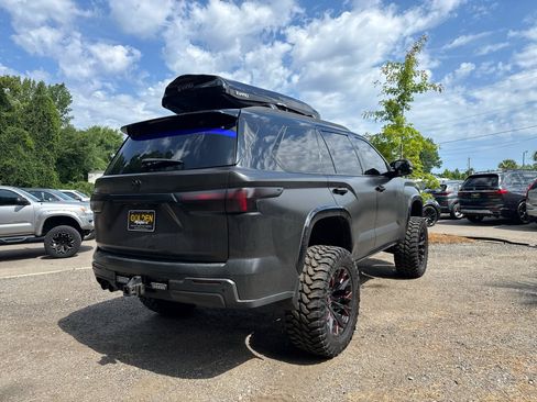 Used 2023 Toyota Sequoia TRD Pro AWD/4WD image 26