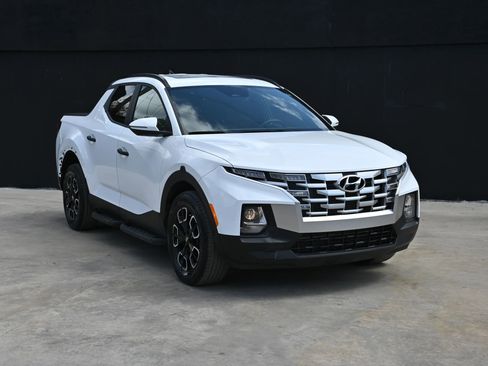 Used 2023 Hyundai Santa Cruz SEL w/ Activity Package image 4