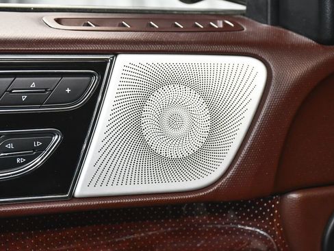 Used 2018 Lincoln Navigator Black Label w/ Cargo Package AWD/4WD image 11