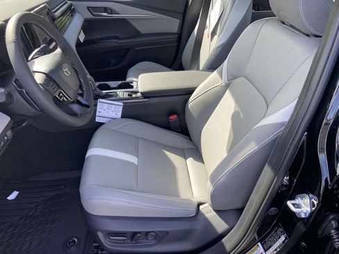 New 2026 Toyota Camry SE image 16