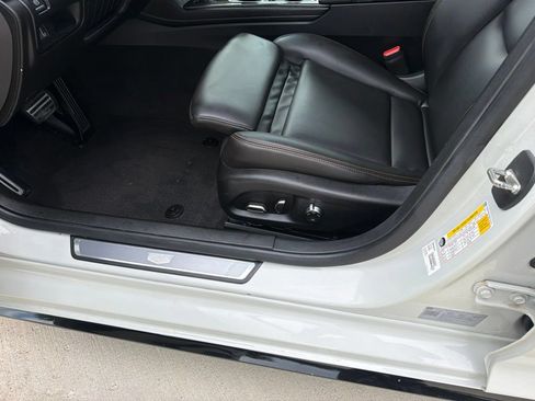 Used 2022 Cadillac CT5 V RWD image 6