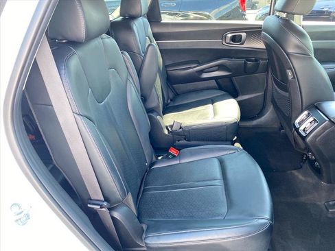 Certified 2023 Kia Sorento EX AWD/4WD image 26