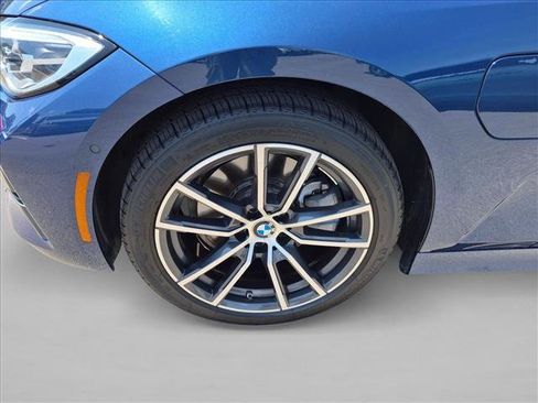 Used 2021 BMW 330e w/ Premium Package RWD image 23