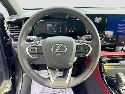 Used 2025 Lexus NX 250 FWD w/ Towing Package (2000 Lbs) image 39