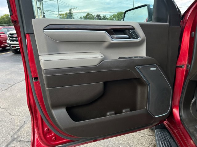 Used 2023 GMC Sierra 1500 SLT w/ SLT Premium Plus Package AWD/4WD image 22