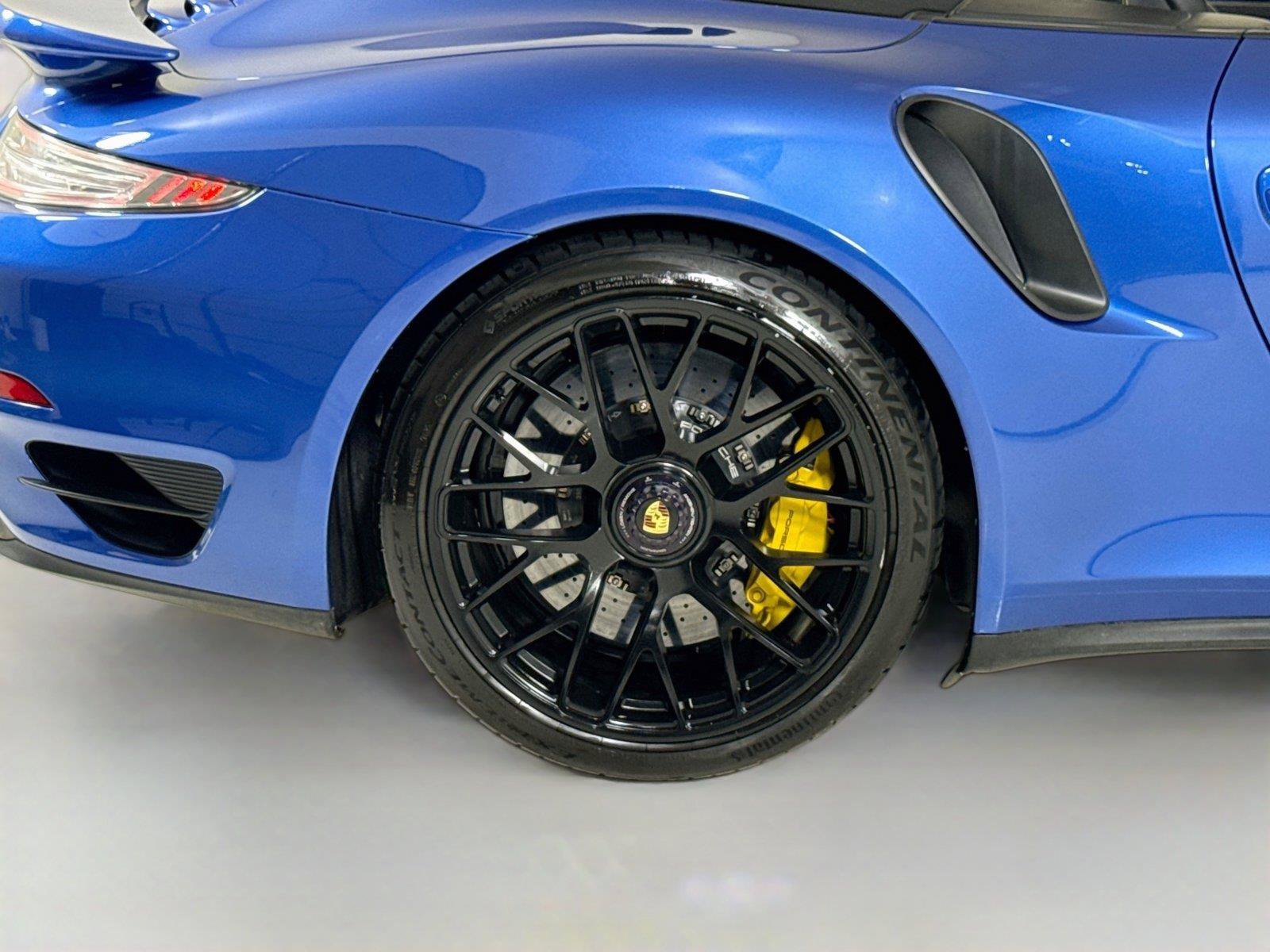 Used 2014 Porsche 911 Turbo S AWD/4WD image 30
