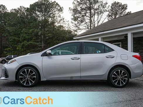 Used 2018 Toyota Corolla SE image 8