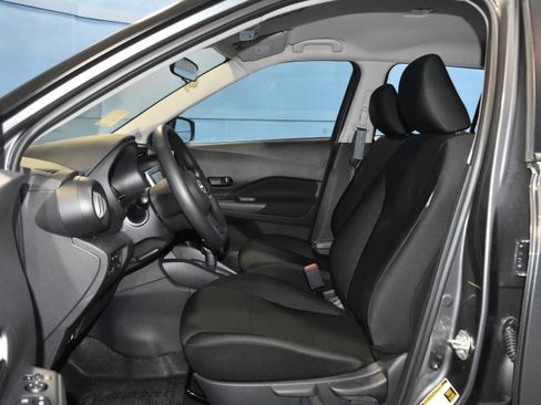 New 2025 Nissan Kicks Play S FWD image 5