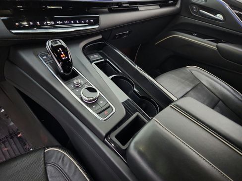 Used 2021 Cadillac Escalade Sport w/ Driver Assist Tech Package AWD/4WD image 21