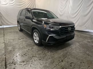 Used 2023 Honda Pilot LX video 1