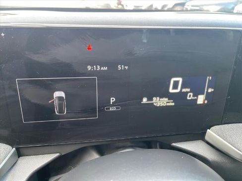 Used 2025 Nissan Kicks SV w/ Illumination Package image 11