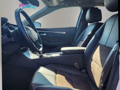 Used 2014 Chevrolet Impala LT w/ Premium Seating Package image 9