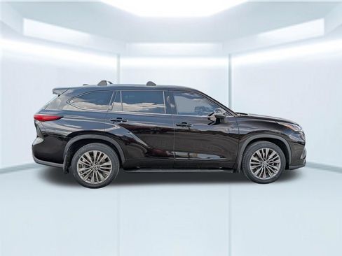 Used 2021 Toyota Highlander Platinum FWD image 7