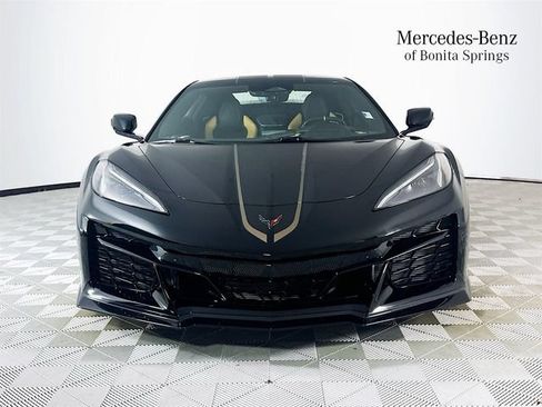 Used 2024 Chevrolet Corvette Z06 w/ Stealth Interior Trim Package RWD image 2