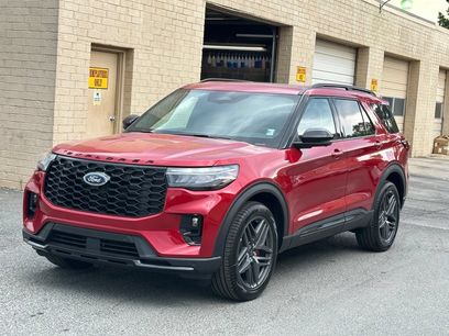 New 2026 Ford Explorer ST-Line w/ ST-Line Street Pack