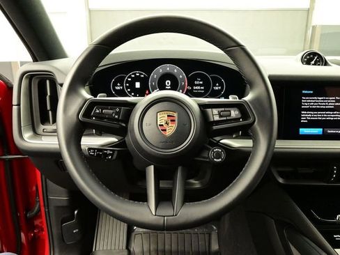 Certified 2025 Porsche Cayenne Coupe AWD/4WD image 8