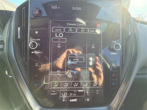 New 2025 Subaru Crosstrek 2.5i Limited w/ Crosstrek Mirror Package image 18