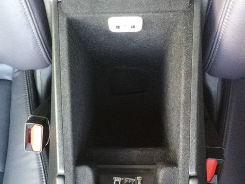 Used 2017 Cadillac XT5 Premium Luxury image 19