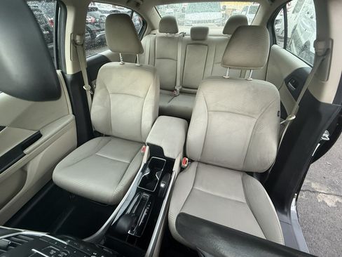 Used 2017 Honda Accord LX image 14