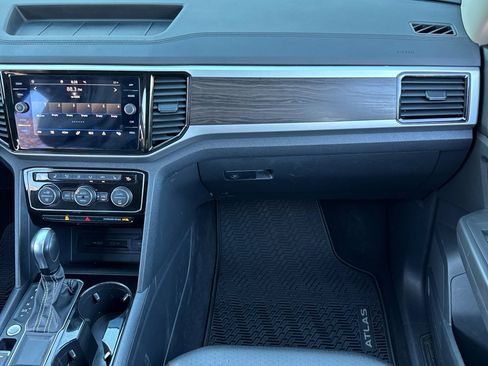 Used 2023 Volkswagen Atlas SE image 28