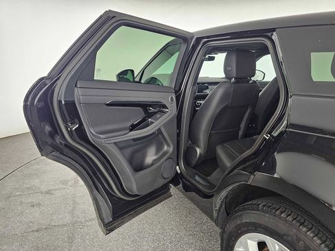 Used 2023 Land Rover Range Rover Evoque R-Dynamic SE image 15