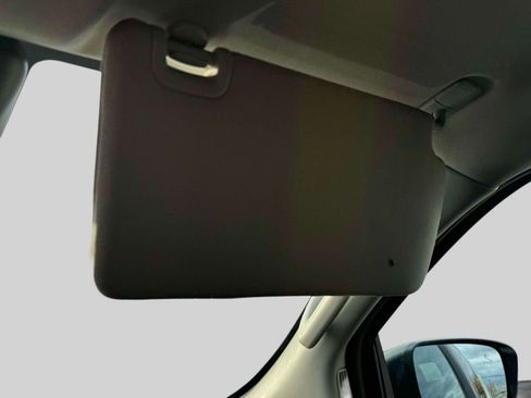 Used 2024 Nissan Frontier S w/ Technology Package image 31