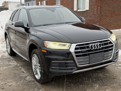 Used 2018 Audi Q5 2.0T Premium Plus w/ Premium Plus Package image 3