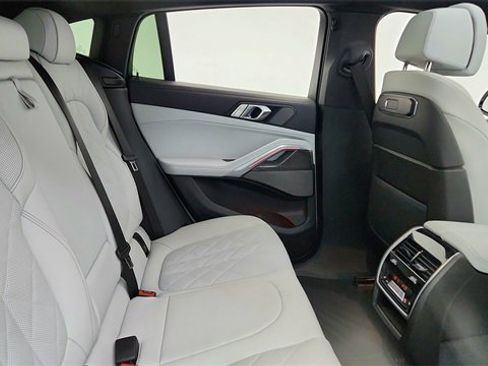 Used 2026 BMW X6 M60i image 25