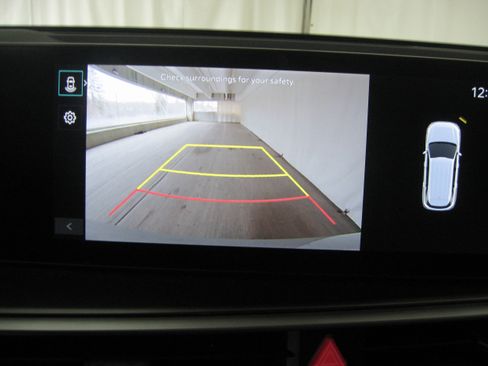 Used 2024 Kia Sorento S w/ Panoramic Sunroof Package image 18