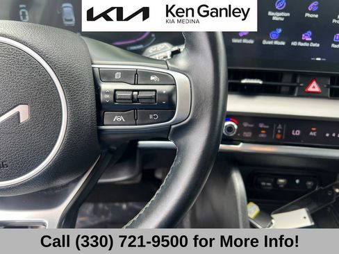 Certified 2024 Kia Sportage EX AWD/4WD image 32