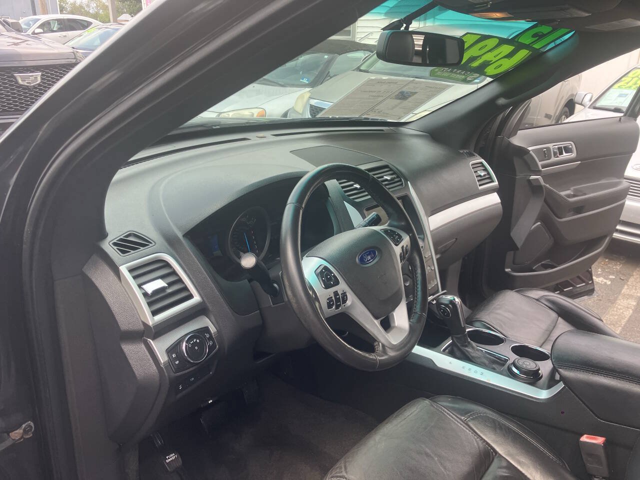 Used 2013 Ford Explorer XLT AWD/4WD image 22