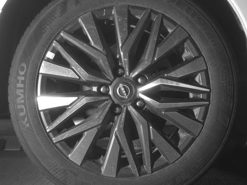 Used 2025 Nissan Altima 2.5 SV image 15