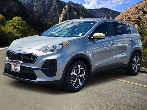 Used 2020 Kia Sportage LX FWD image 2