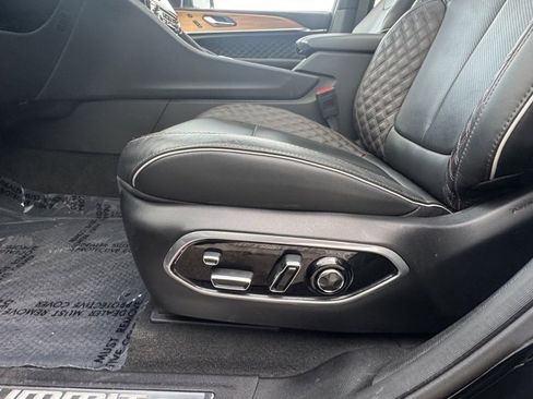 Used 2024 Jeep Grand Cherokee L Summit image 29