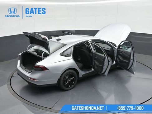 Used 2025 Honda Accord SE image 55